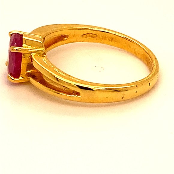 Burmese Ruby 1.32ct Solid 18K Yellow Gold Ring - Picture 6 of 7